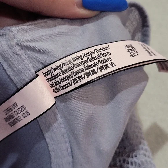 Victoria's Secret Bra - Picture 11 of 13